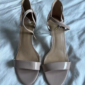 Micheal kors blush Women's Sandals